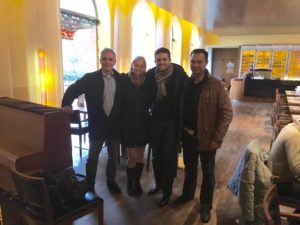 avec HQ Dent à Budapest